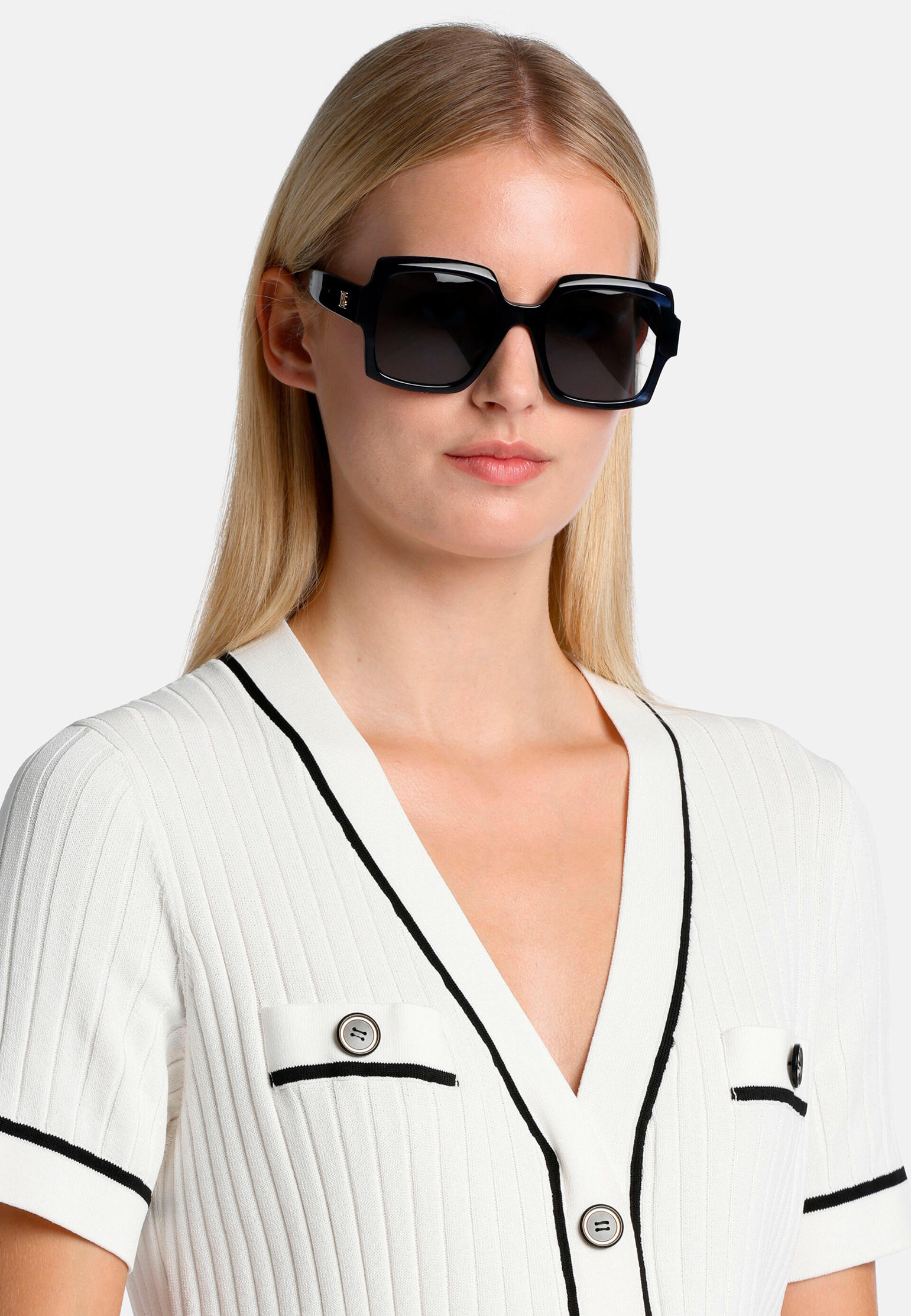 картинка Солнцезащитные очки LUISA SPAGNOLI от магазина Одежда+