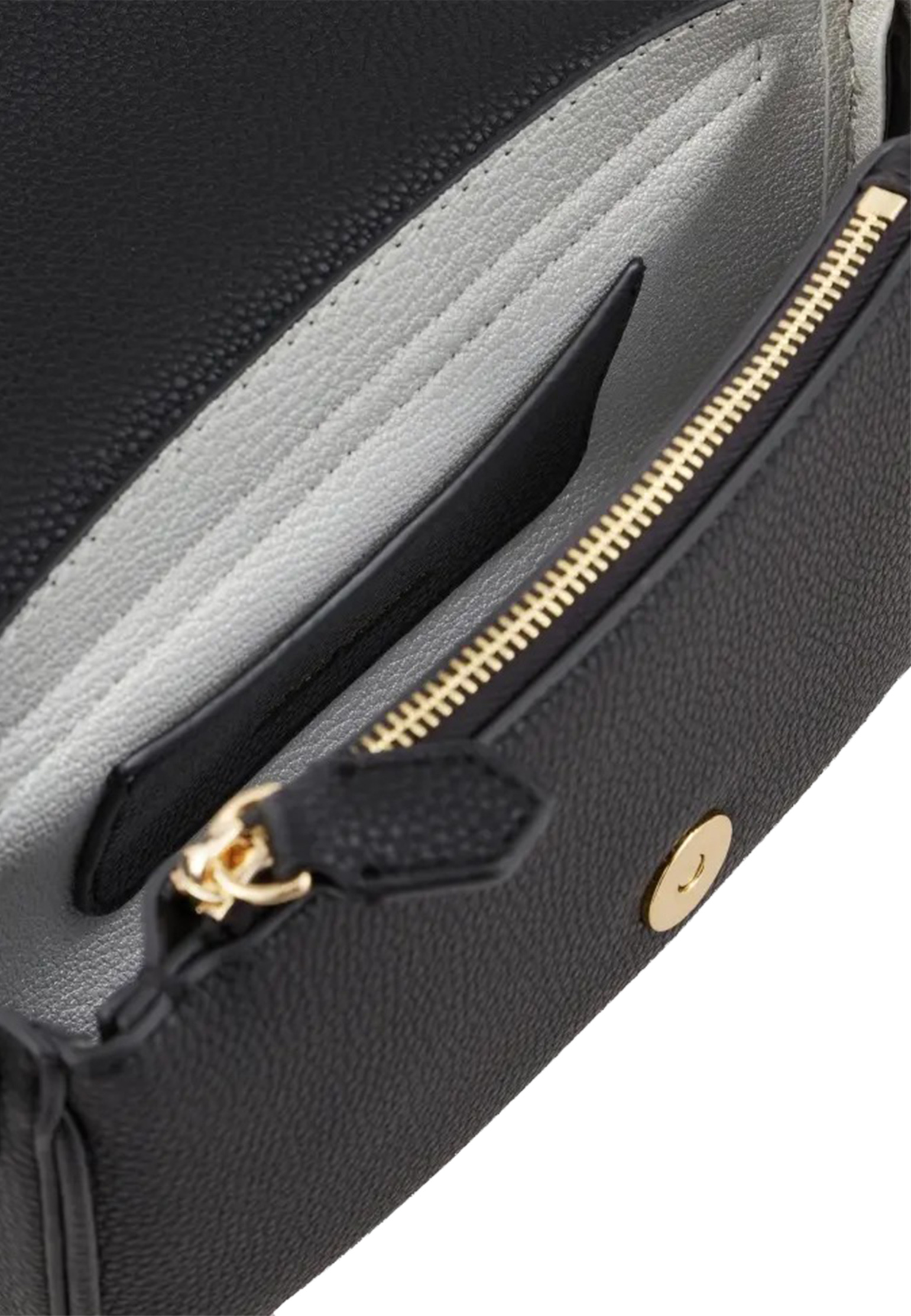 картинка Сумка EMPORIO ARMANI от магазина Одежда+