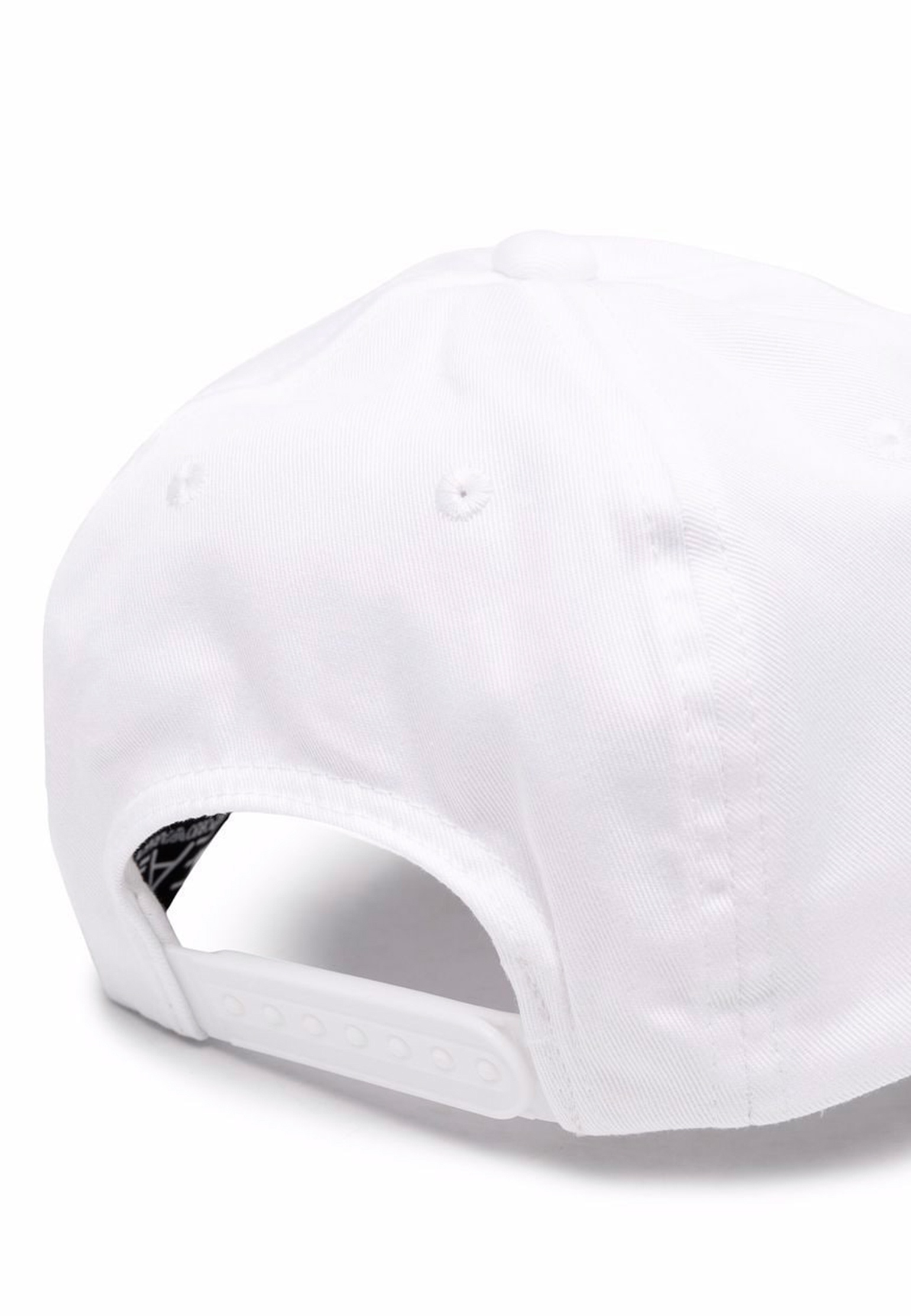 картинка Бейсболка EA7 от магазина Одежда+