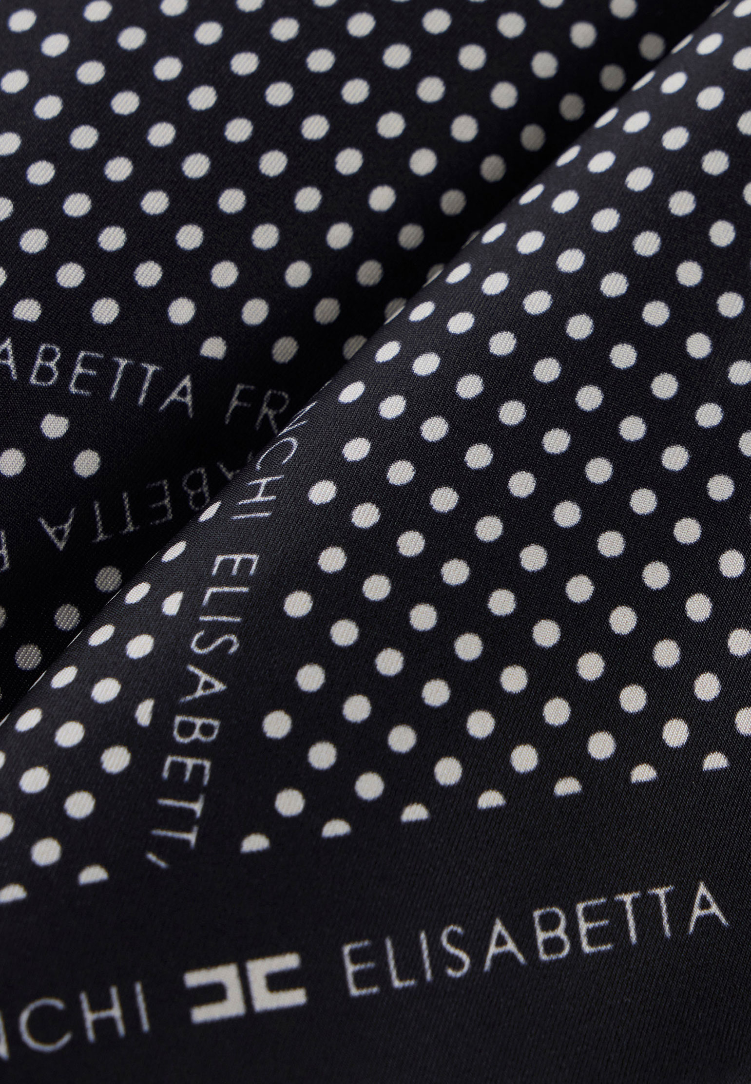 картинка Платок ELISABETTA FRANCHI от магазина Одежда+