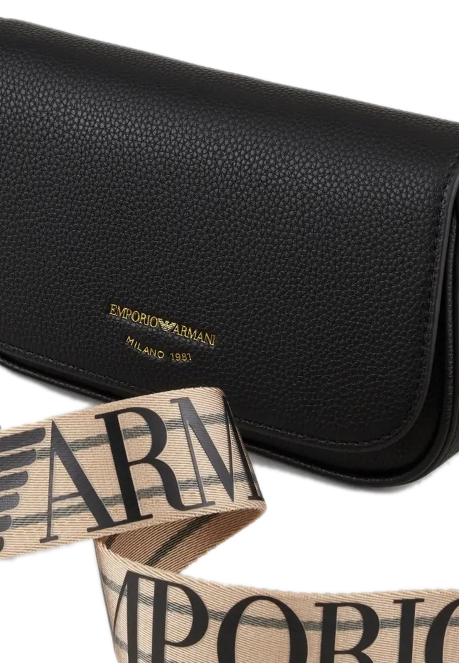 картинка Сумка EMPORIO ARMANI от магазина Одежда+